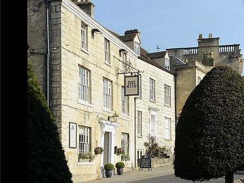 FALCON INN | ⋆⋆⋆ | PAINSWICK, UNITED KINGDOM | SEASON DEALS FROM £142
